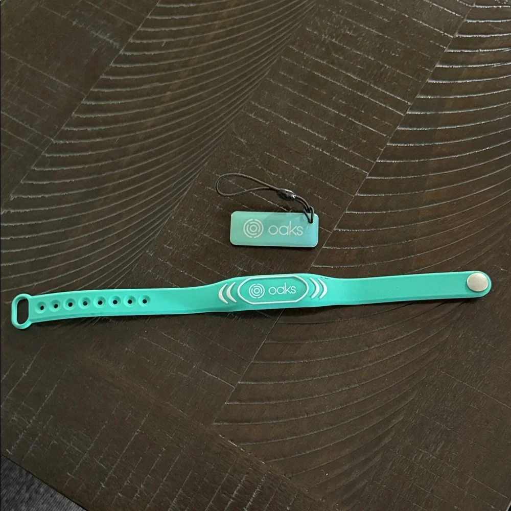 Green Wearable Tech Band